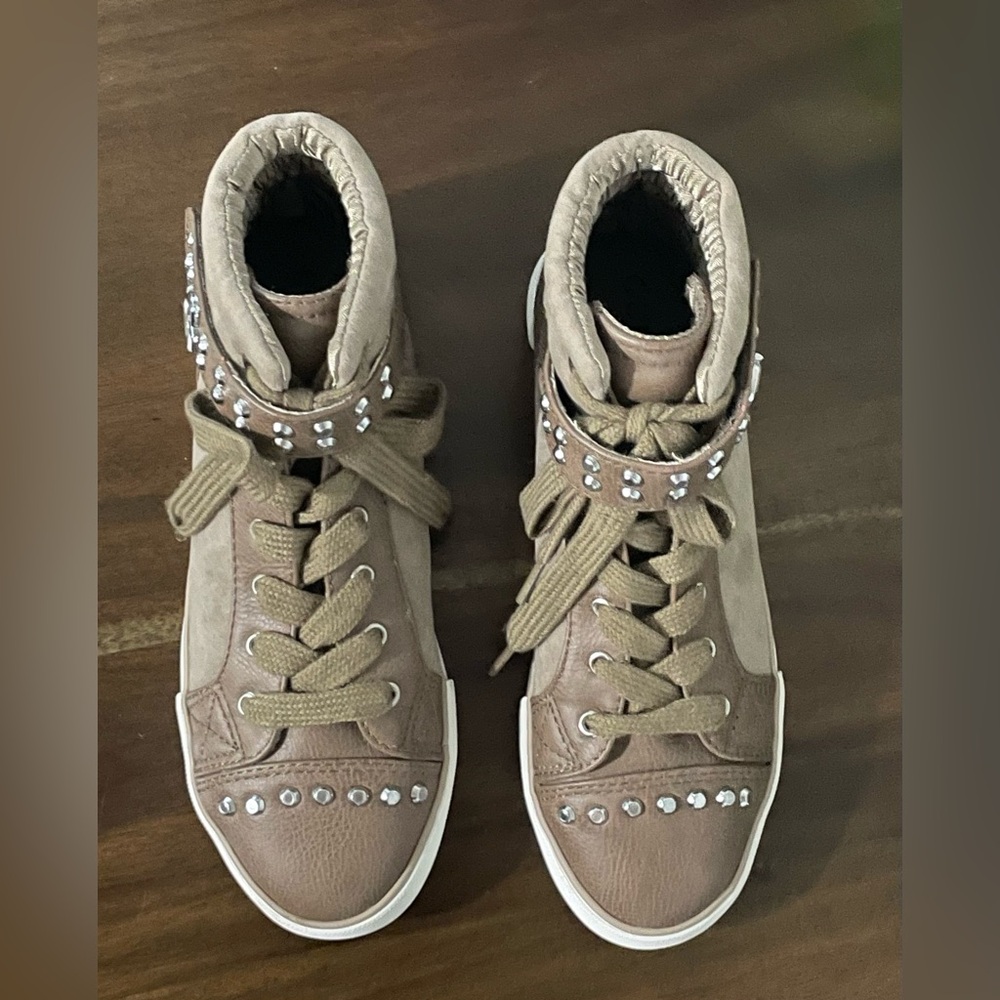 G by Guess Sneakers